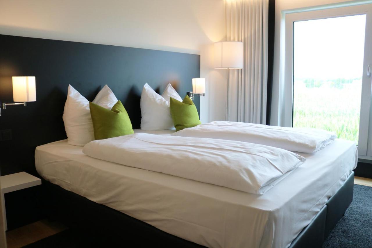 Me Hotel By Wmm Hotels Meitingen Exterior foto